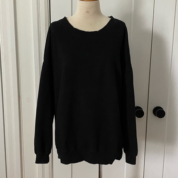 Hurley Sweater with open shoulders - Picture 1 of 9